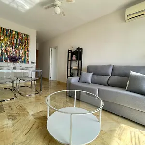 https://apartamento-calma-tuga.hotelsinnerja.org